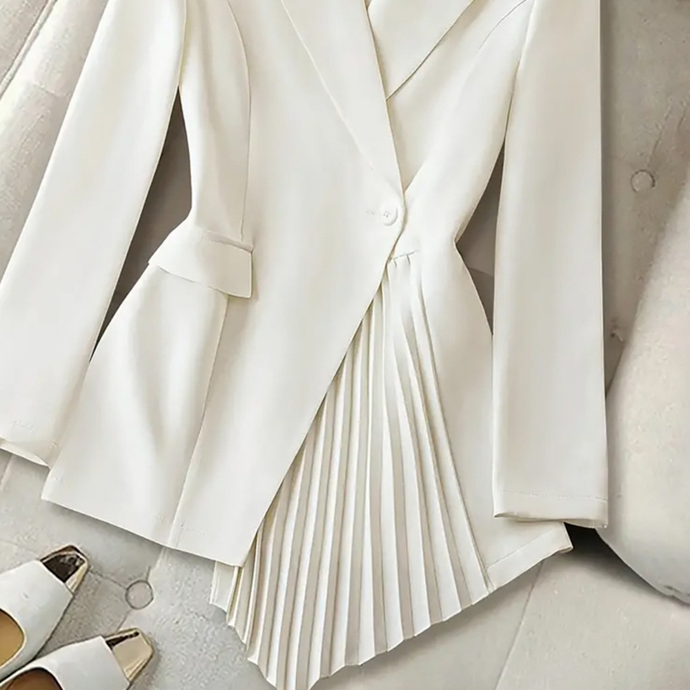 Ivory Blazer with Pleated Detail - Picture 3 of 6